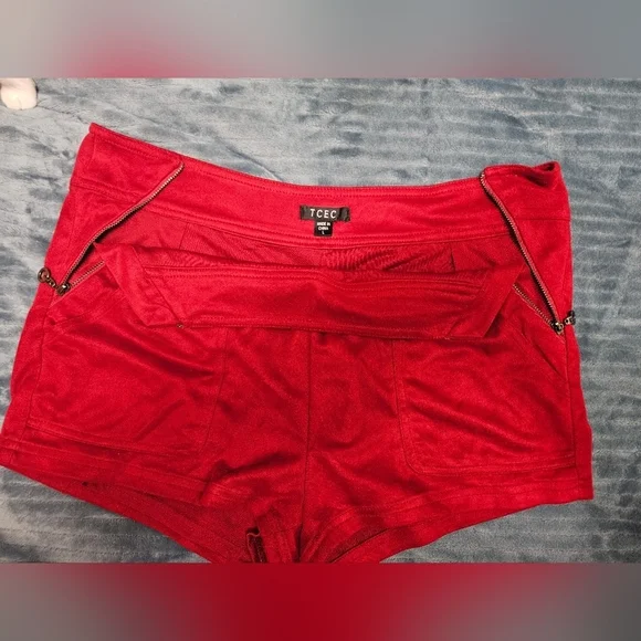 Dark Red TCEC Shorts With Zippers On Front! - Picture 3 of 7